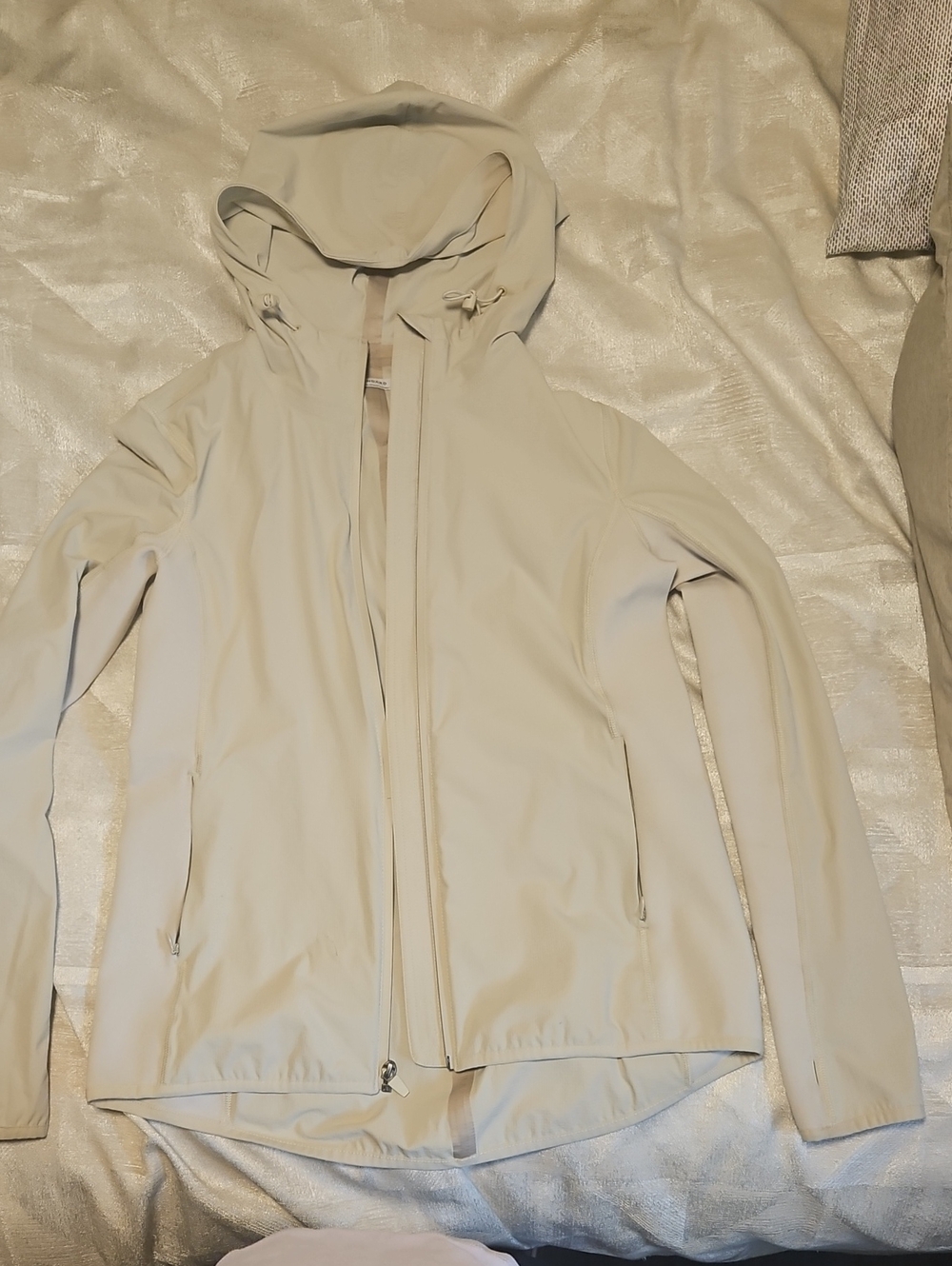 Banana Republic Cream Hooded Ski Jacket